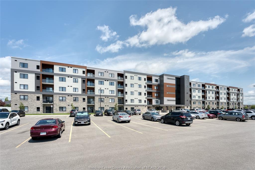 2550-sandwich-west-parkway-lasalle-ontario-26013057