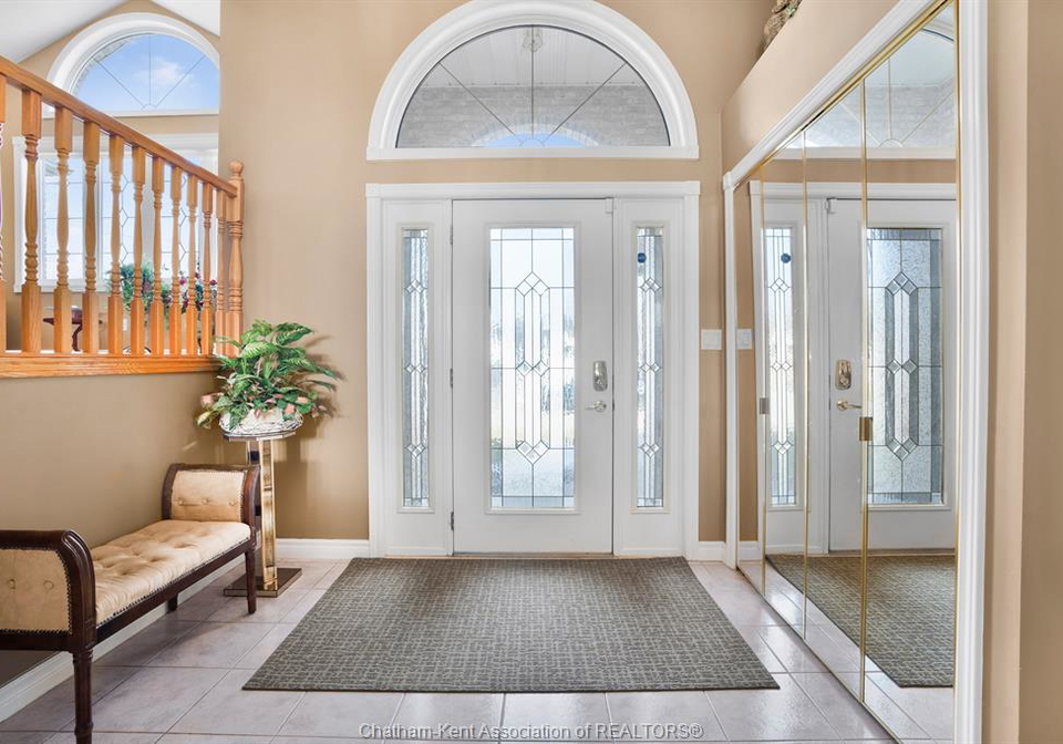 60-parkview-court-chatham-ontario-26013077