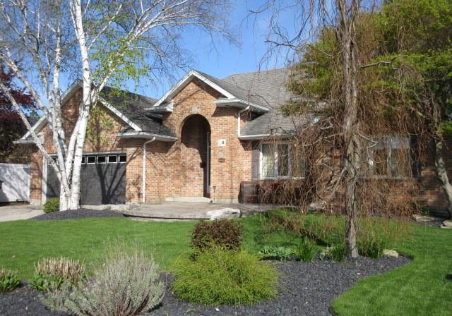 8-christina-place-chatham-ontario-26013078