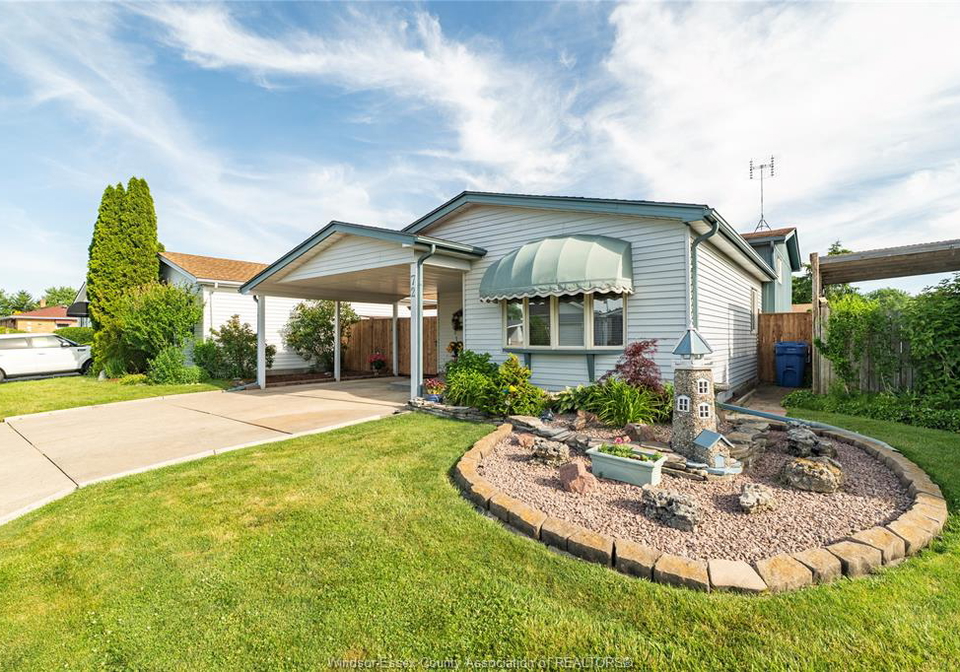 72-cherry-street-mcgregor-ontario-26013085