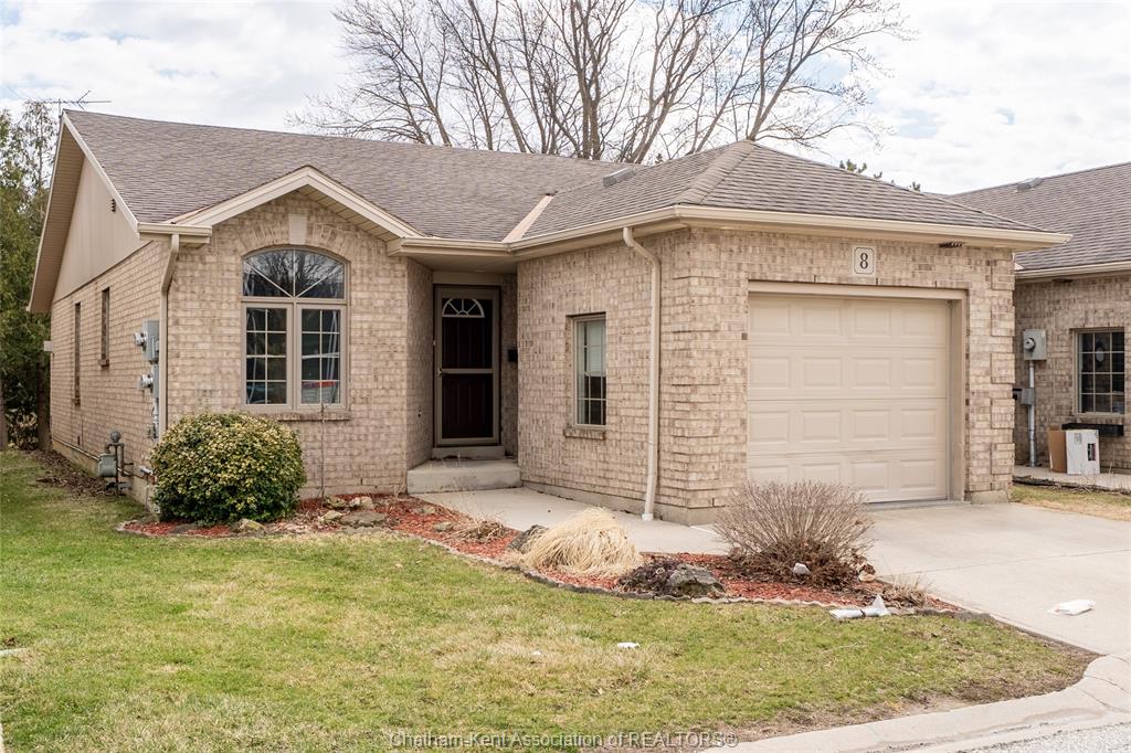 8-mcintosh-avenue-chatham-ontario-26013090