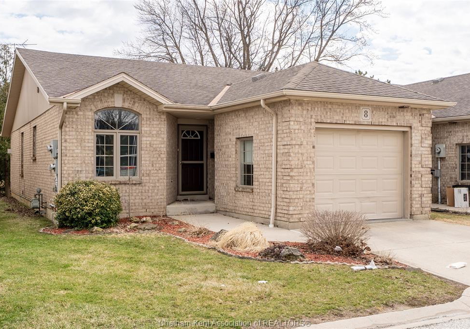8-mcintosh-avenue-chatham-ontario-26013090