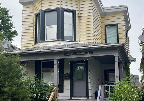 444-mcewan-windsor-ontario-26013094