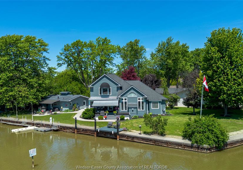 371-aloha-drive-tecumseh-ontario-26013102
