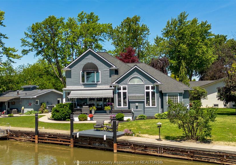 371-aloha-drive-tecumseh-ontario-26013102