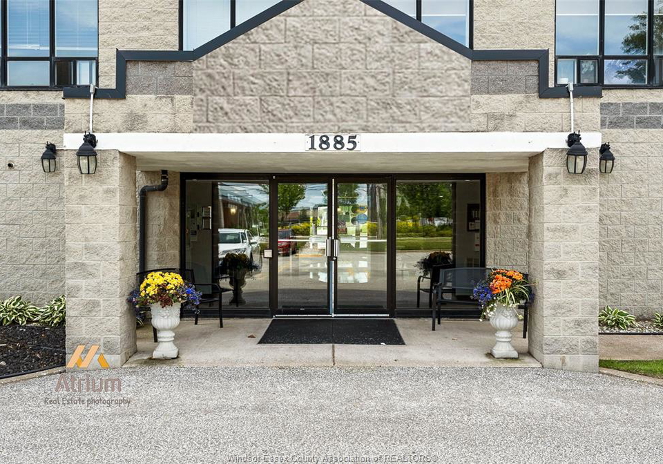 1885-normandy-lasalle-ontario-26013112