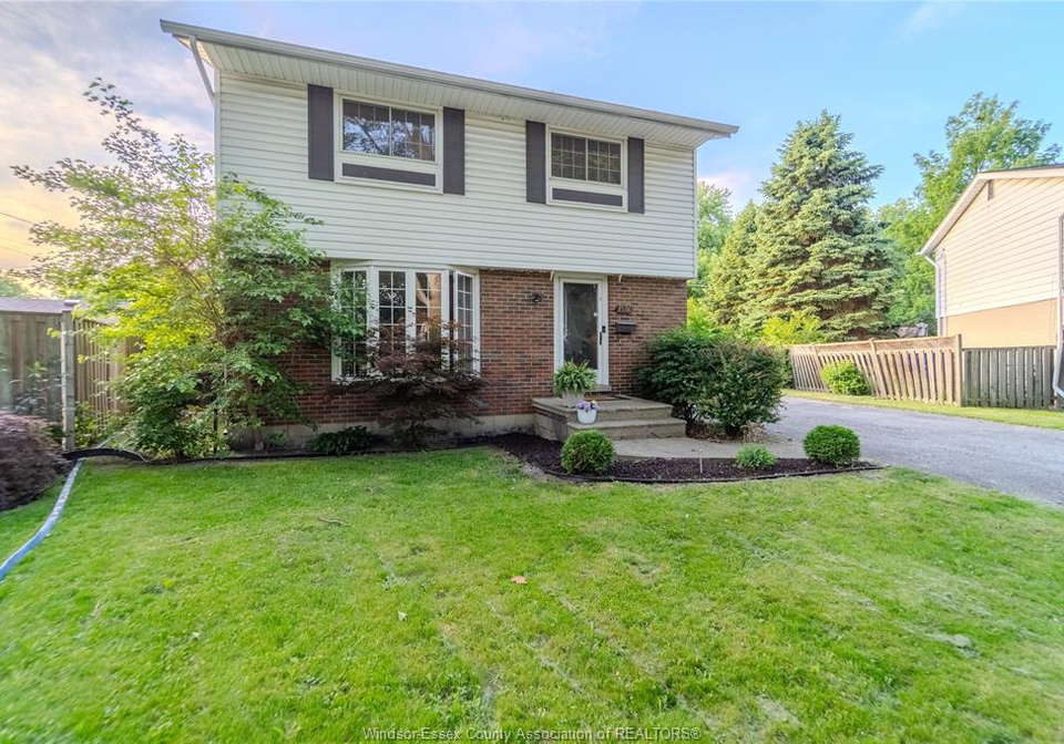 3536-wolfe-court-windsor-ontario-26013117