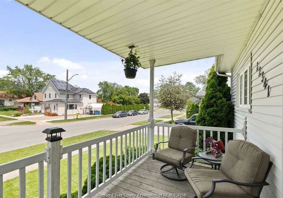 12341-st-denis-tecumseh-ontario-26013118