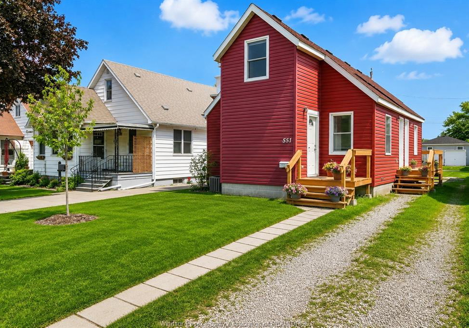 551-hildegarde-street-windsor-ontario-26013124