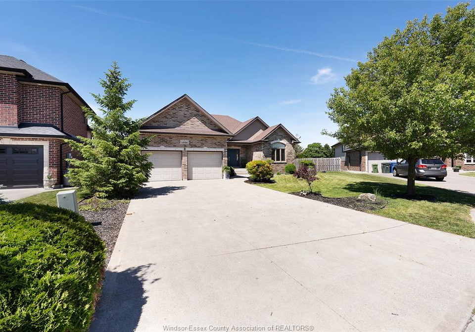 1266-deer-run-trail-lakeshore-ontario-26013127