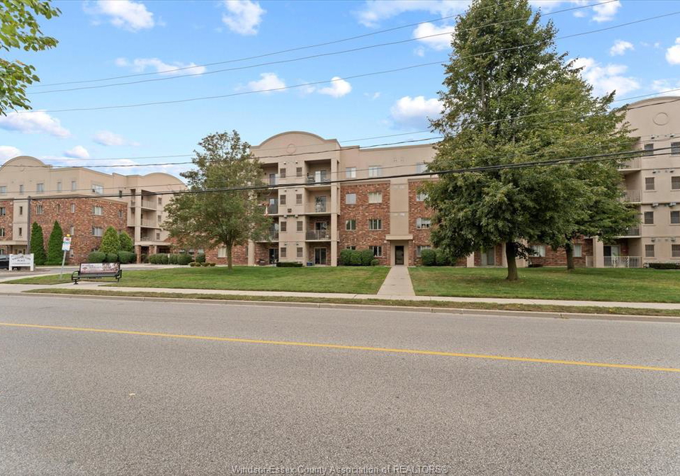 5995-ellis-street-lasalle-ontario-26013145