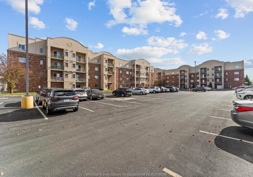 5995-ellis-street-lasalle-ontario-26013145
