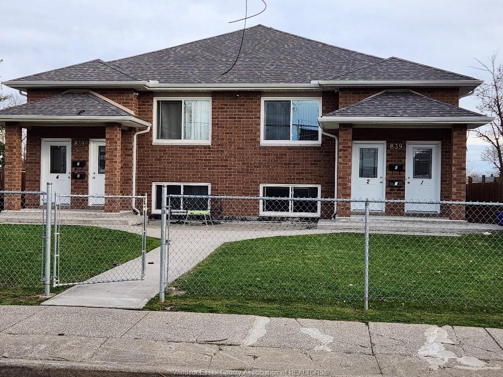 839-assumption-windsor-ontario-26013161