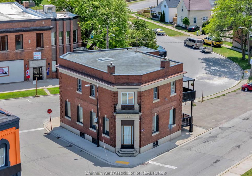 500-wallace-street-wallaceburg-ontario-26013162