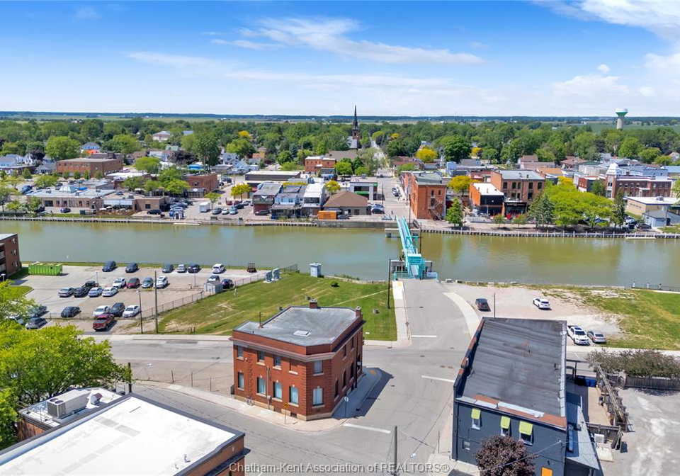 500-wallace-street-wallaceburg-ontario-26013162