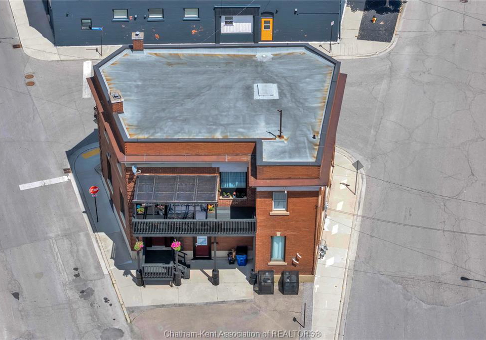 500-wallace-street-wallaceburg-ontario-26013162