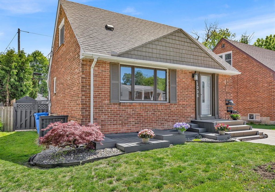 1036-villaire-windsor-ontario-26013182