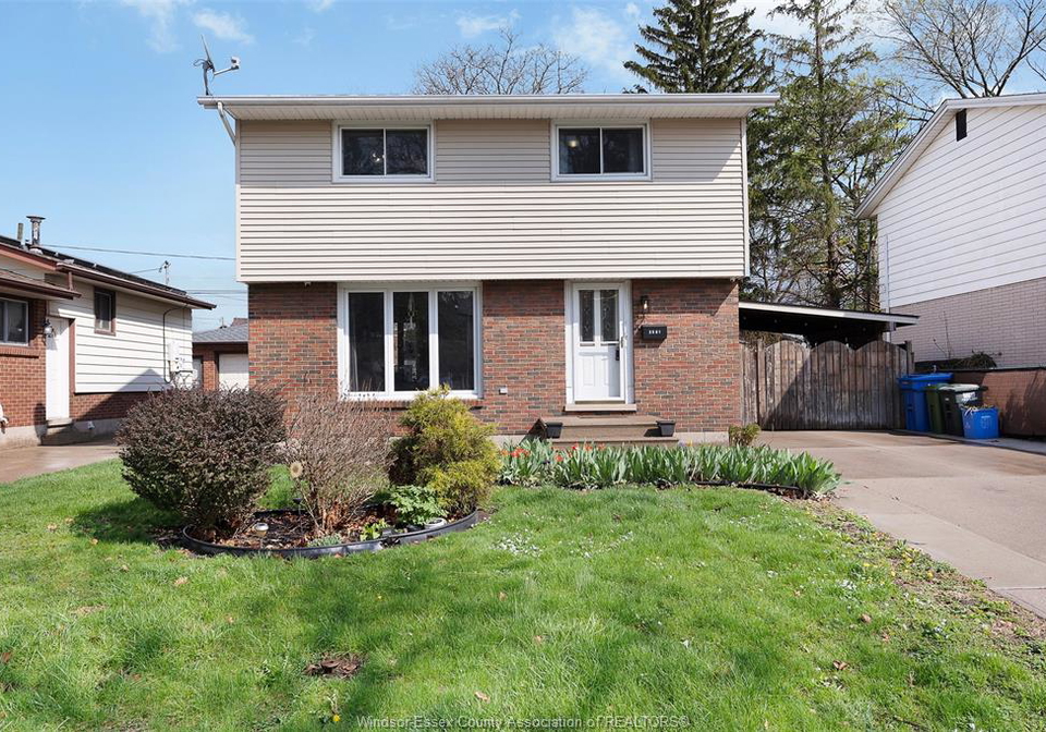 3581-wolfe-court-windsor-ontario-26013189