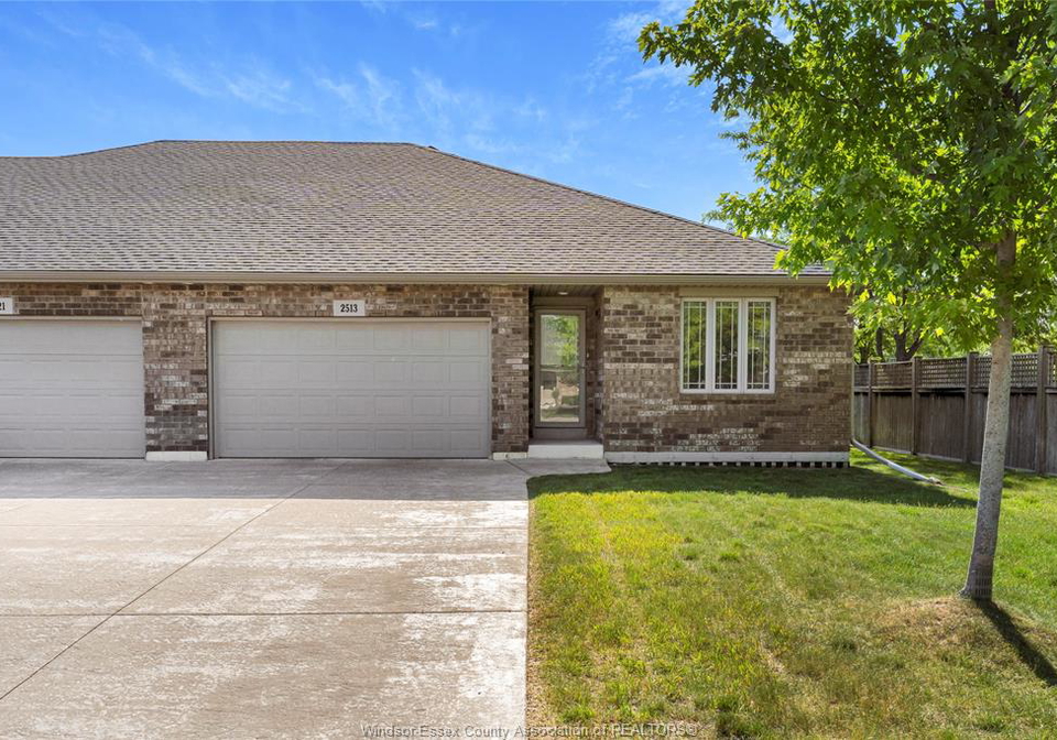 2513-indigo-avenue-windsor-ontario-26013228