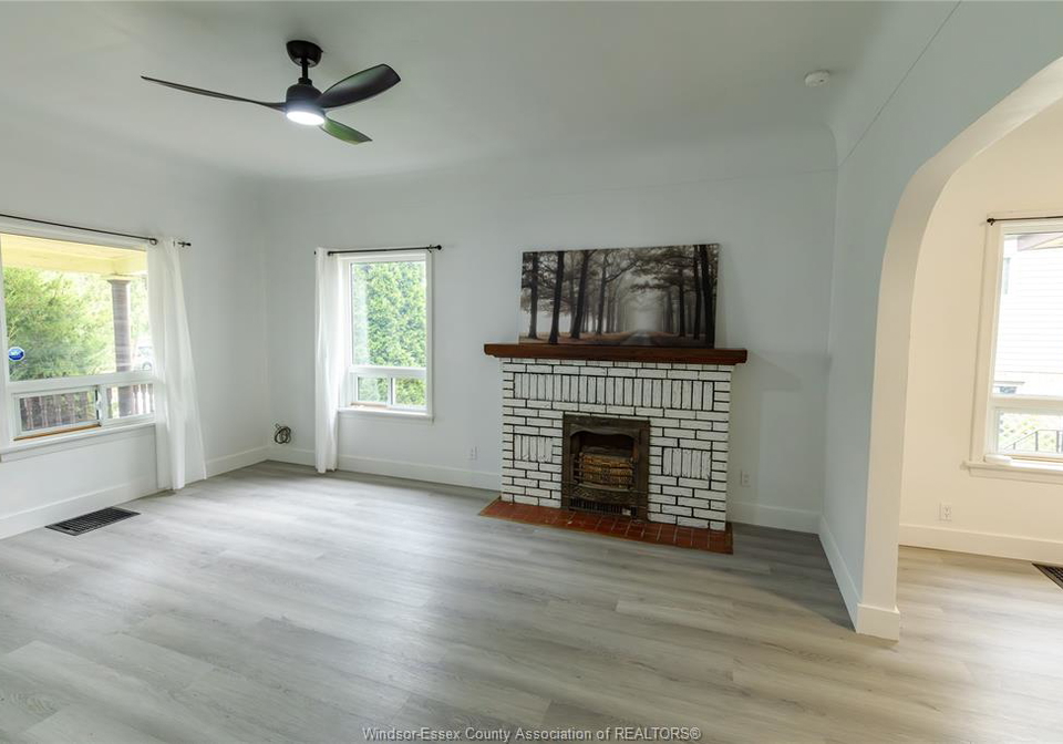 36-barthe-chatham-ontario-26013230