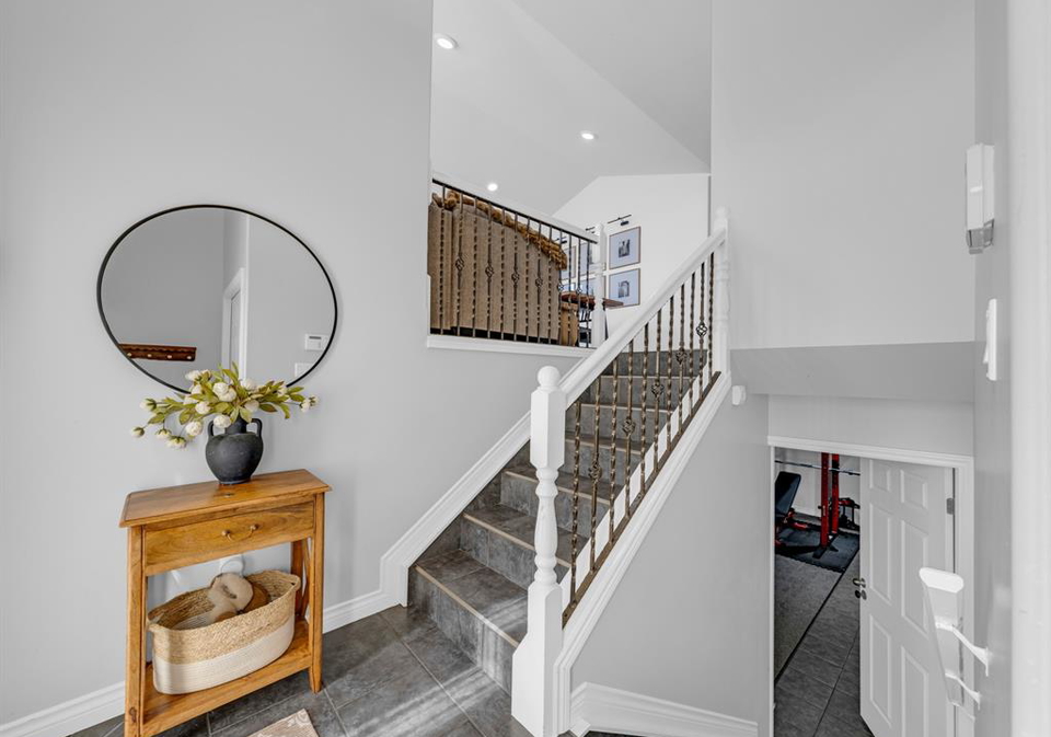 3040-troup-crescent-windsor-ontario-26013240