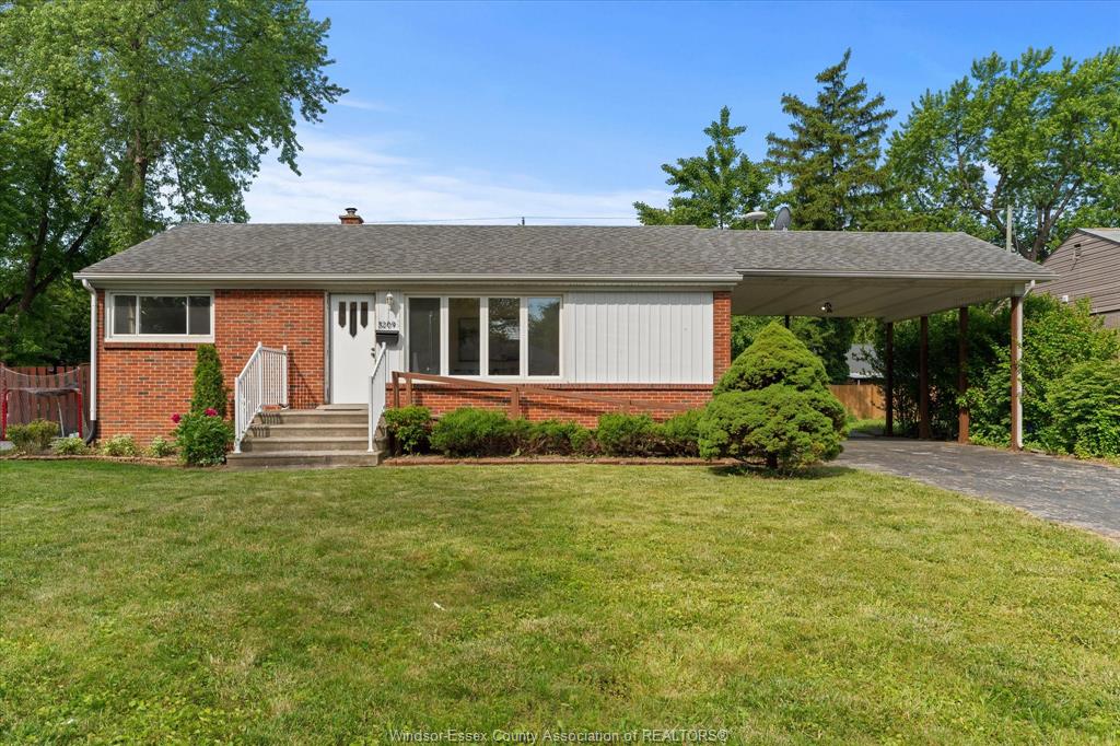 3209-dandurand-avenue-windsor-ontario-26013248