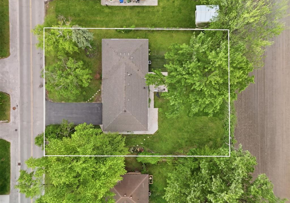 1765-golfview-lasalle-ontario-26013258
