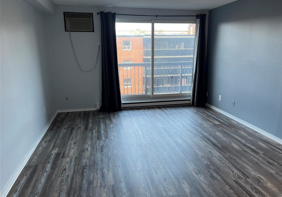 3936-wyandotte-street-east-windsor-ontario-26013275
