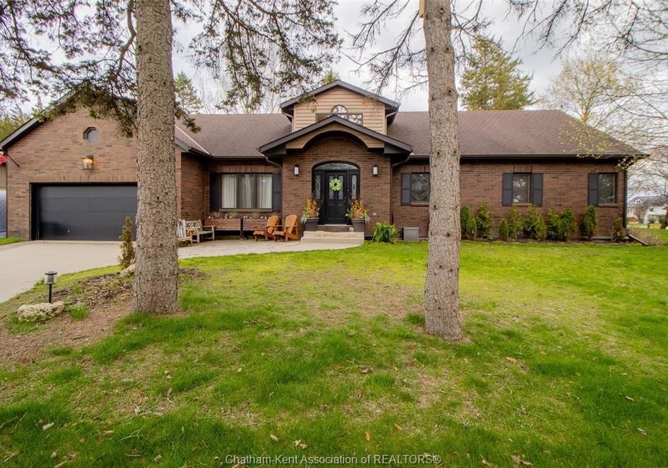 18116-3rd-avenue-rondeau-ontario-26013298