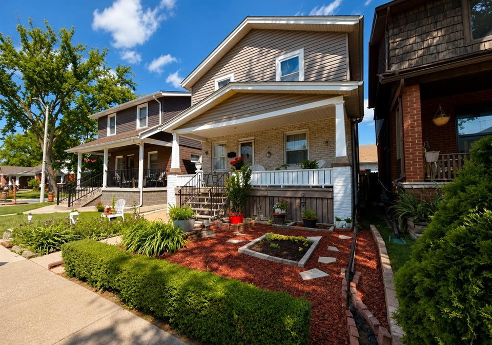 382-pine-street-windsor-ontario-26013312