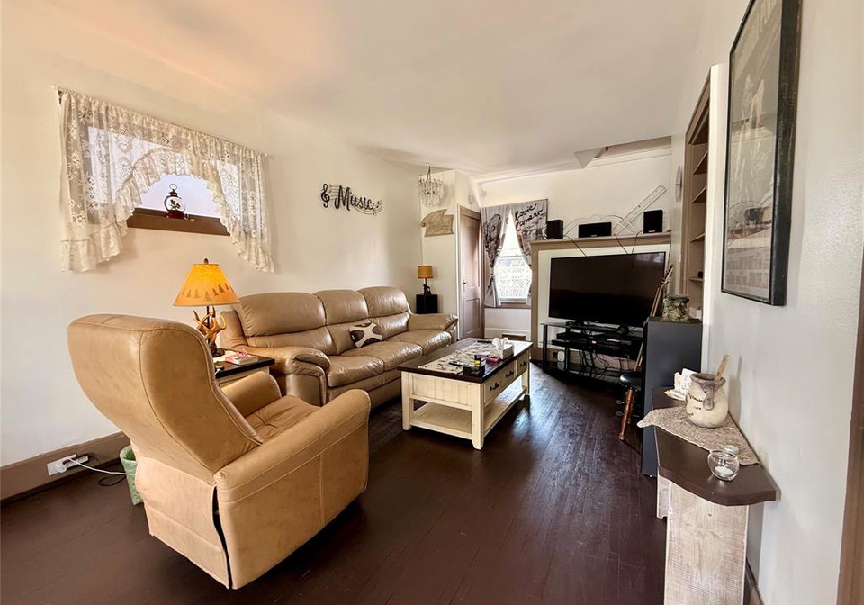 382-pine-street-windsor-ontario-26013312