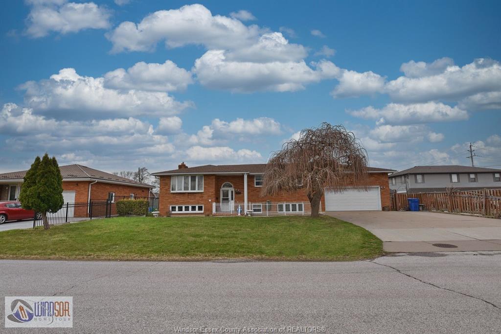 1435-st-clair-avenue-windsor-ontario-26013319