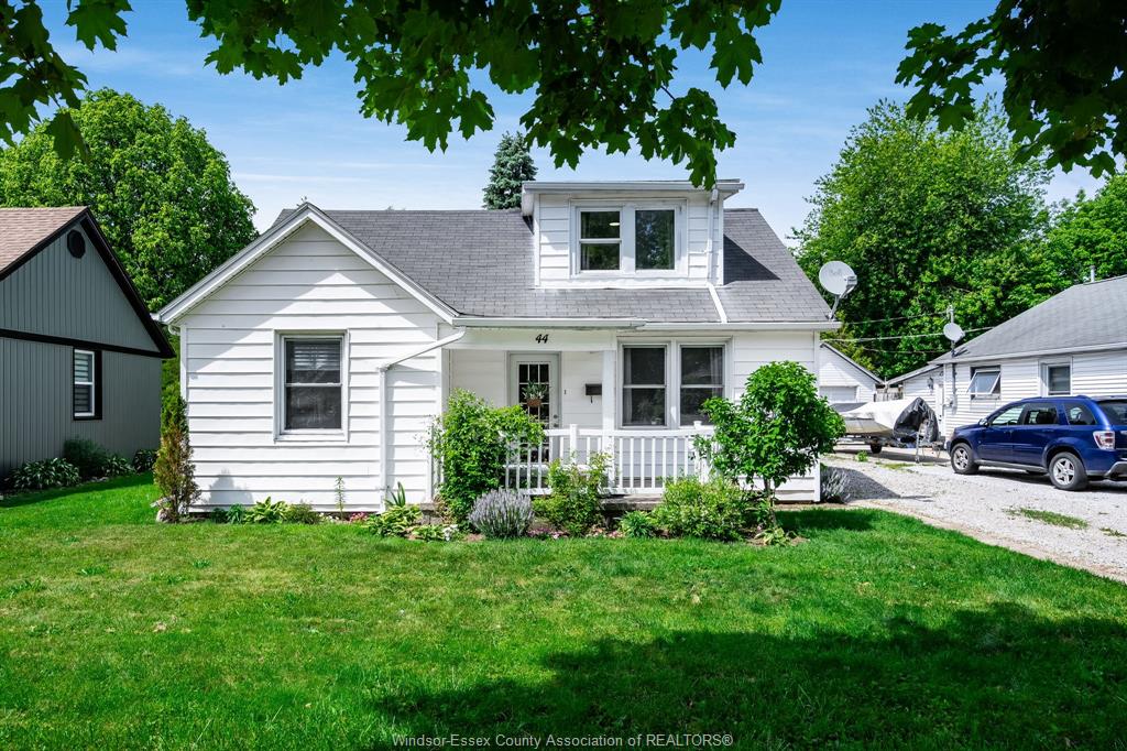 44-mclean-kingsville-ontario-26013332