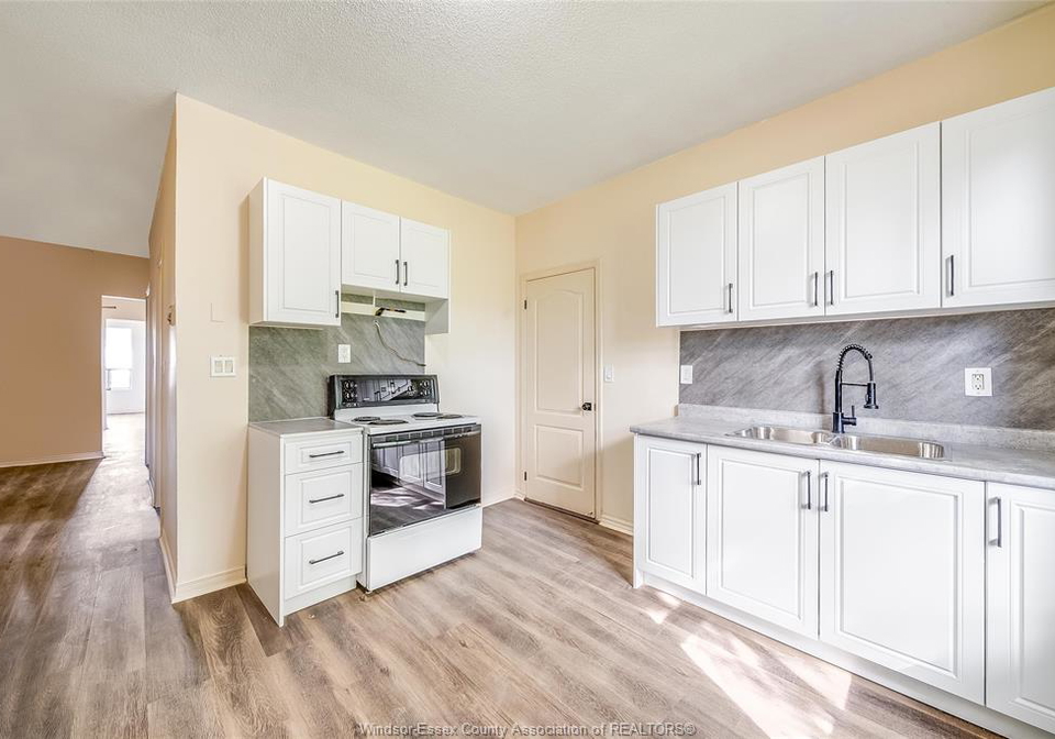 770-794-langlois-avenue-windsor-ontario-26013339