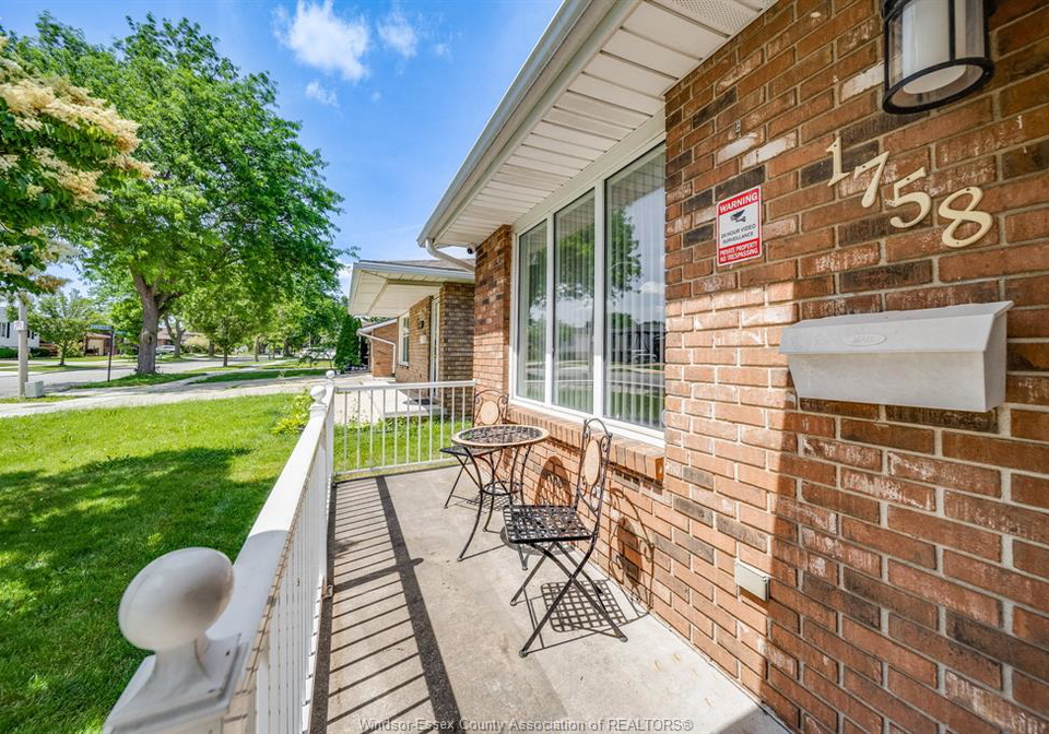 1758-southdale-drive-windsor-ontario-26013344