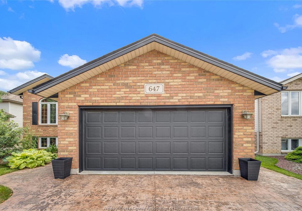 647-alpenrose-court-windsor-ontario-26013345