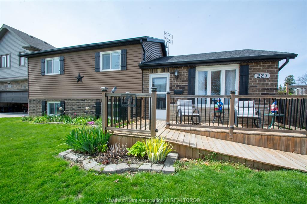 227-bristol-drive-chatham-ontario-26013352