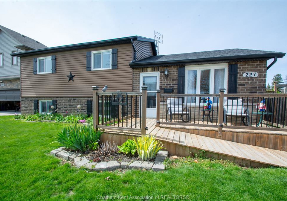 227-bristol-drive-chatham-ontario-26013352