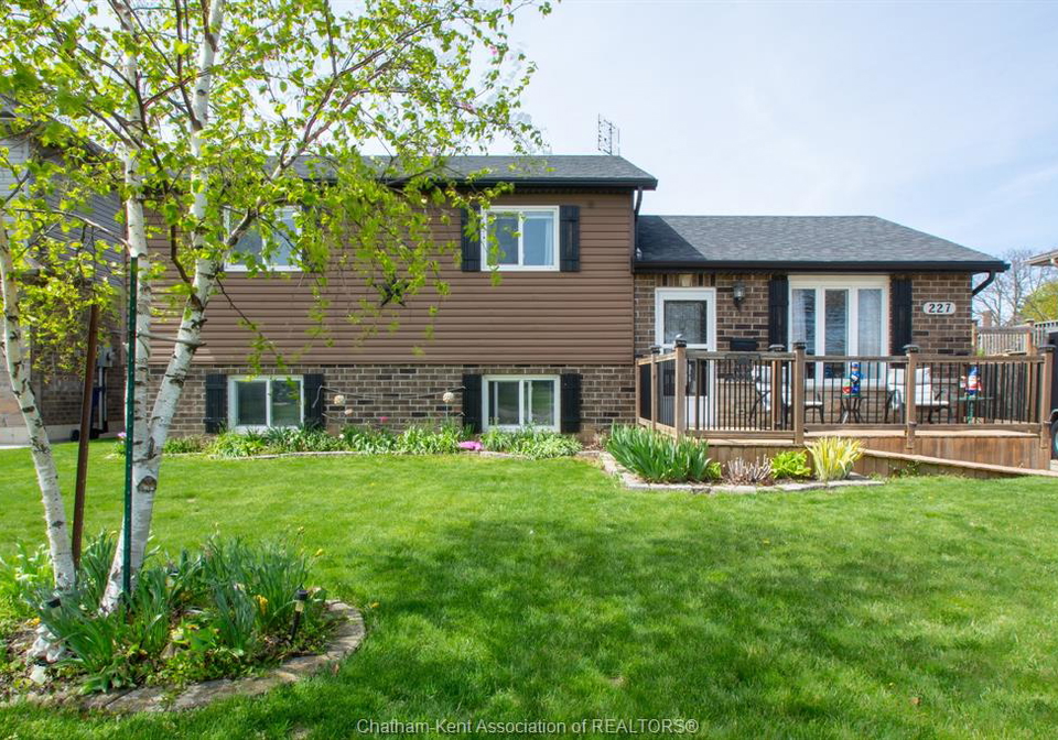 227-bristol-drive-chatham-ontario-26013352