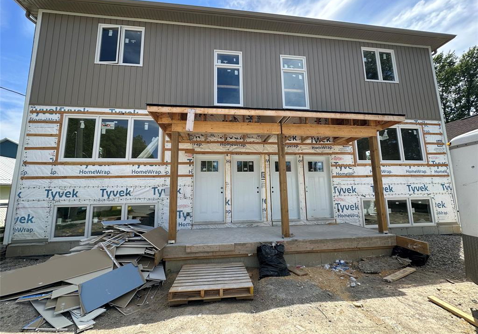 576-front-street-warwick-watford-ontario-26013365