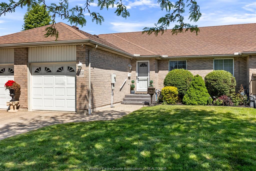 4558-gapam-court-windsor-ontario-26013376