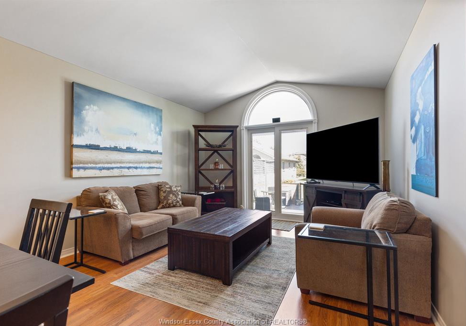 4558-gapam-court-windsor-ontario-26013376
