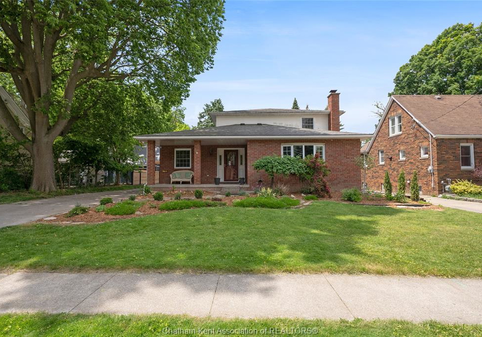 138-elizabeth-street-chatham-ontario-26013384