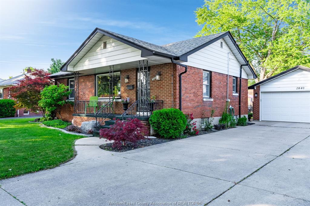 2840-randolph-avenue-windsor-ontario-26013385