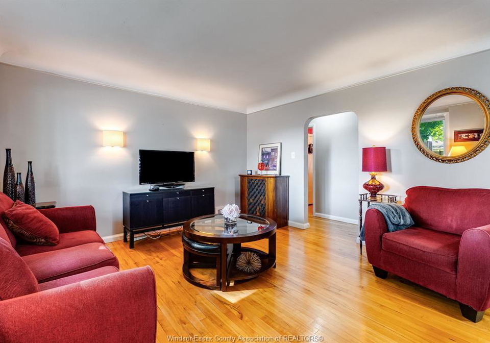 2840-randolph-avenue-windsor-ontario-26013385