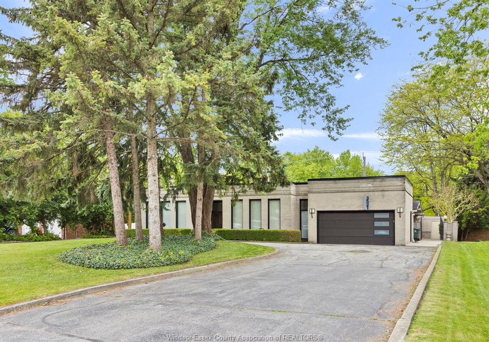 3521-ouellette-windsor-ontario-26013396