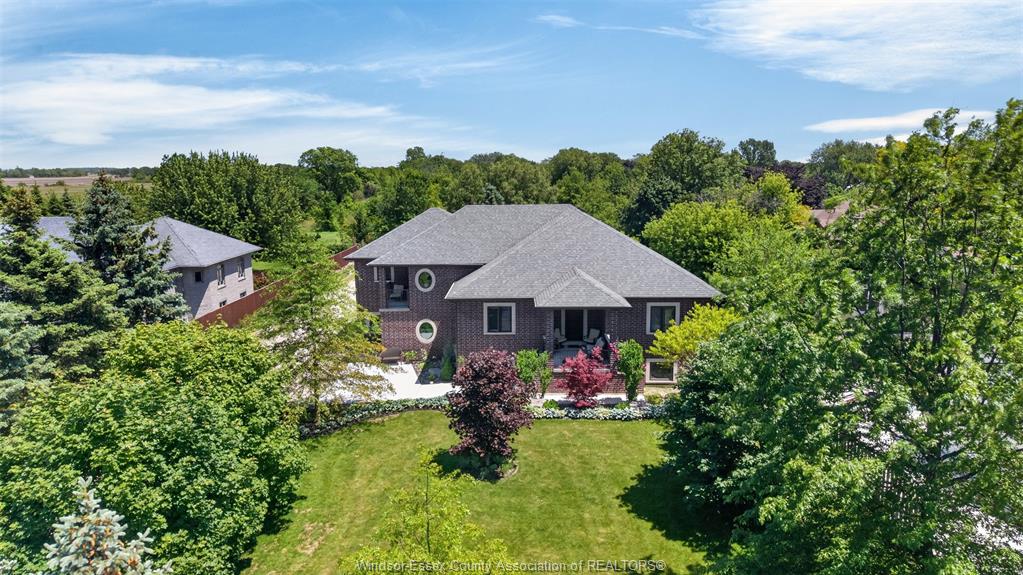 4520-8th-concession-road-windsor-ontario-26013400