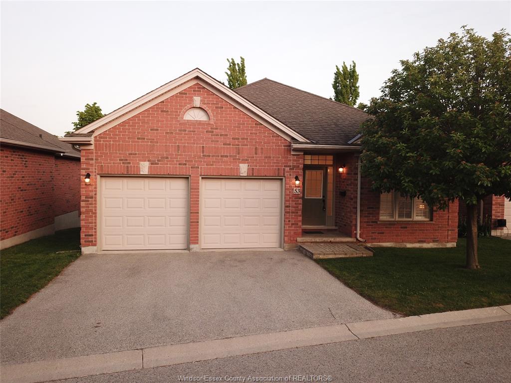 18-cadeau-terrace-london-ontario-26013406