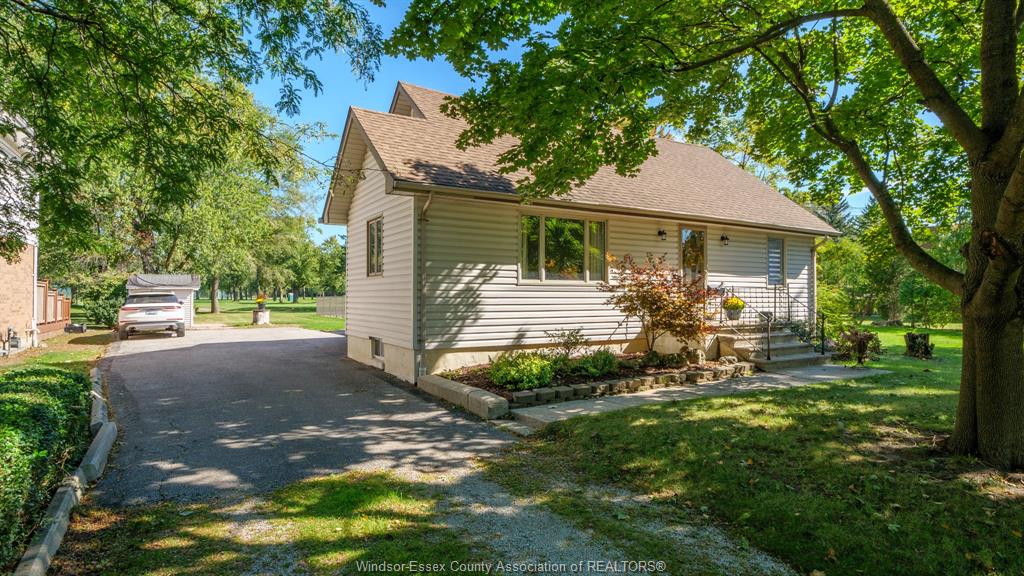 4054-roseland-drive-west-windsor-ontario-26013410