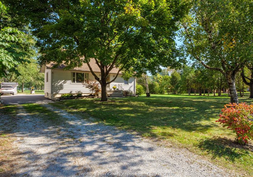 4054-roseland-drive-west-windsor-ontario-26013410